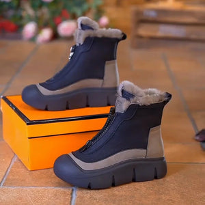 Leather Snow Boots With Zip Closure